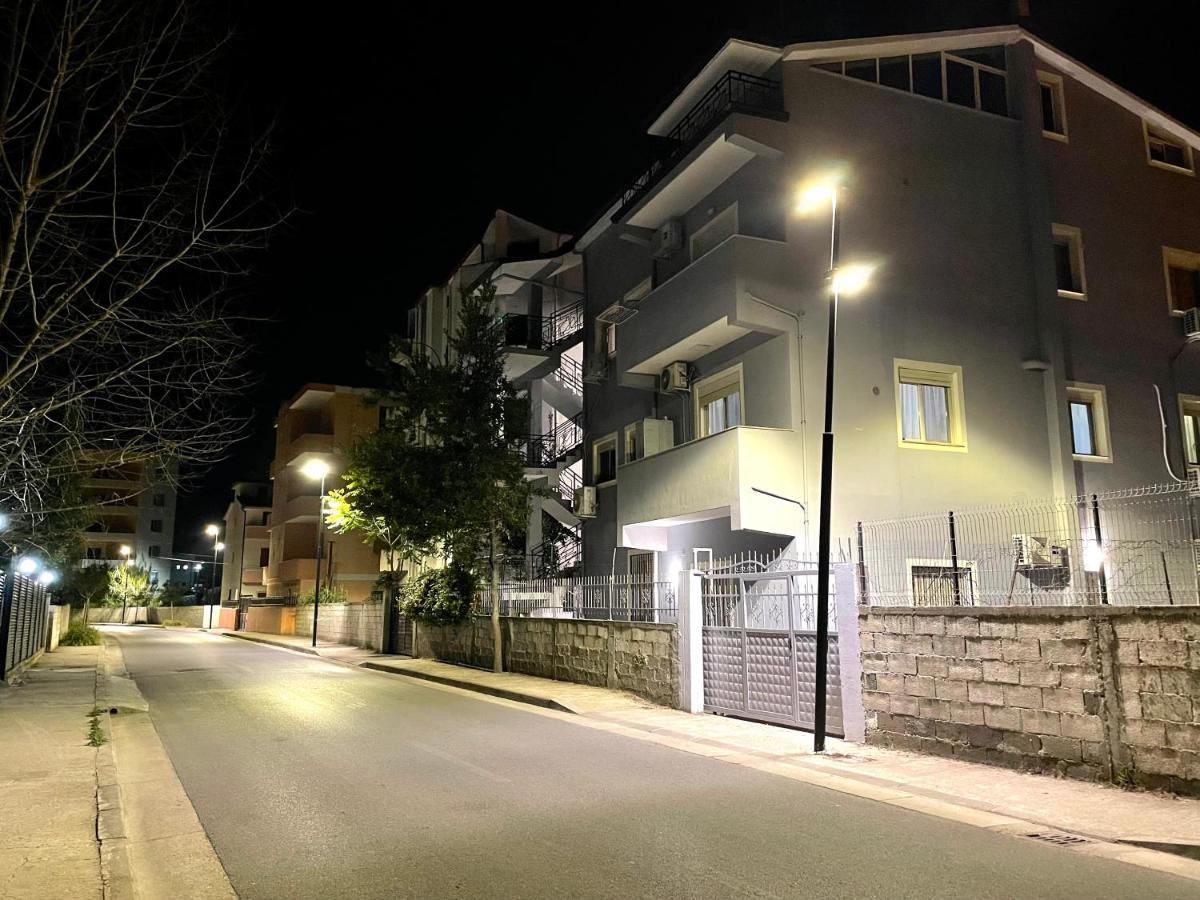 Lumturi Resident Apartment ดูร์เรส ภายนอก รูปภาพ