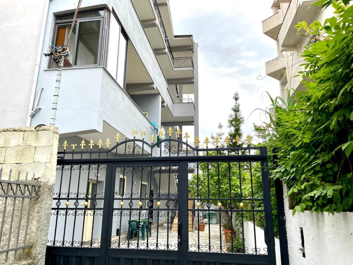 Lumturi Resident Apartment ดูร์เรส ภายนอก รูปภาพ