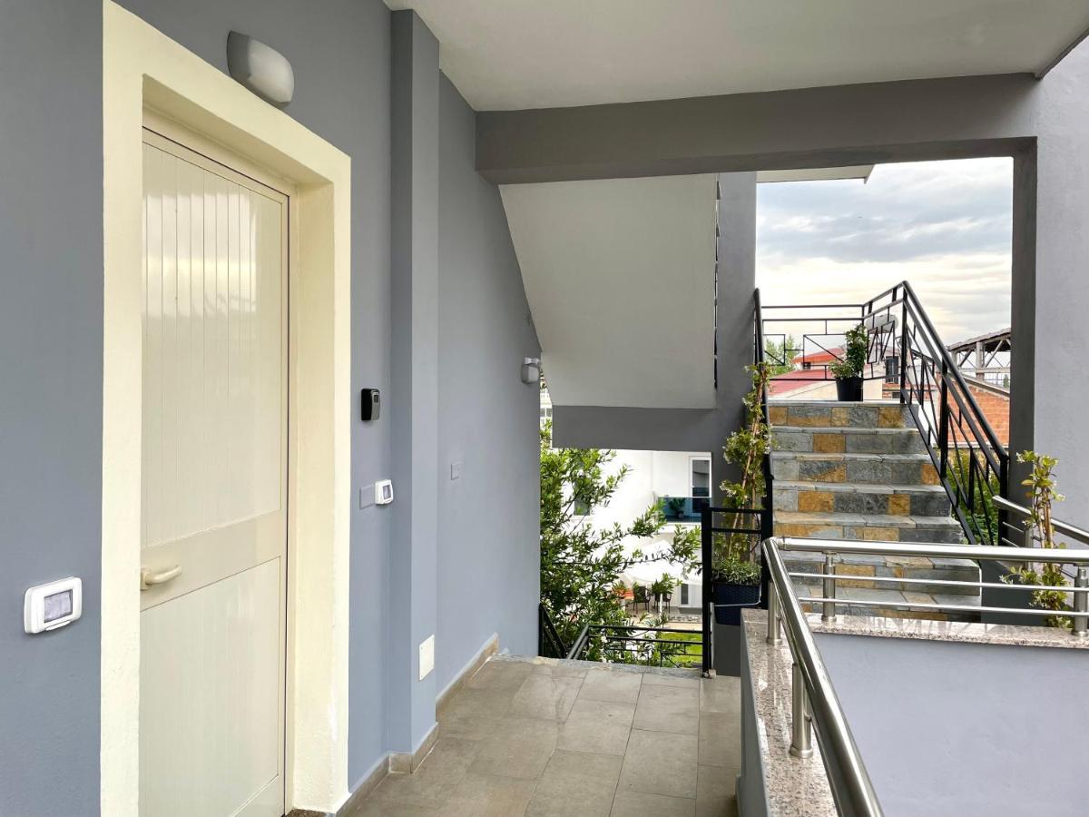Lumturi Resident Apartment ดูร์เรส ภายนอก รูปภาพ