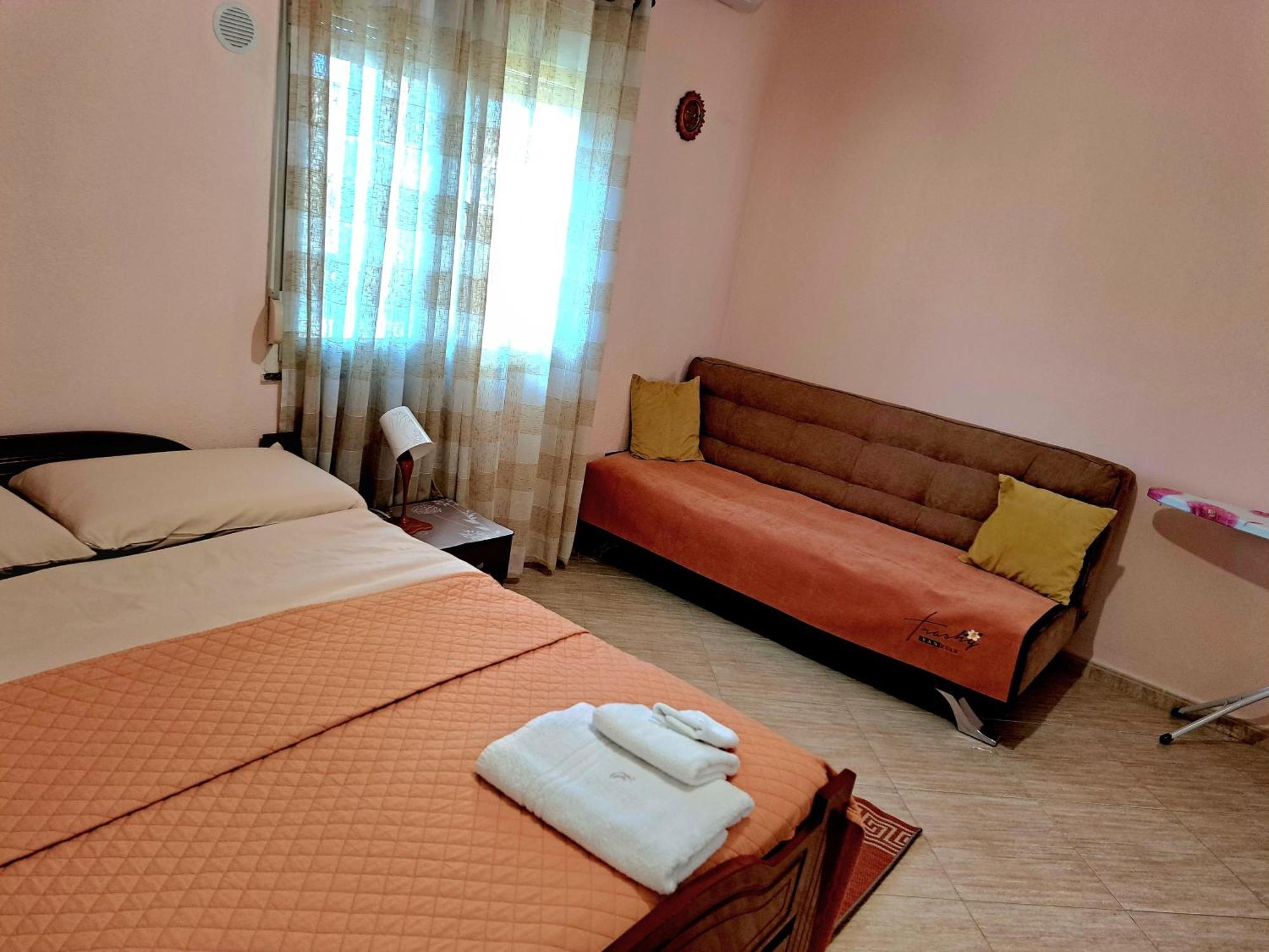 Lumturi Resident Apartment ดูร์เรส ภายนอก รูปภาพ